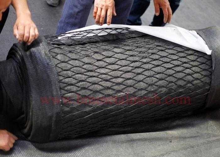 Open Cable Mesh SS Black Oxide Wire Rope Mesh X Tend Safety Cable High Strength Fencing